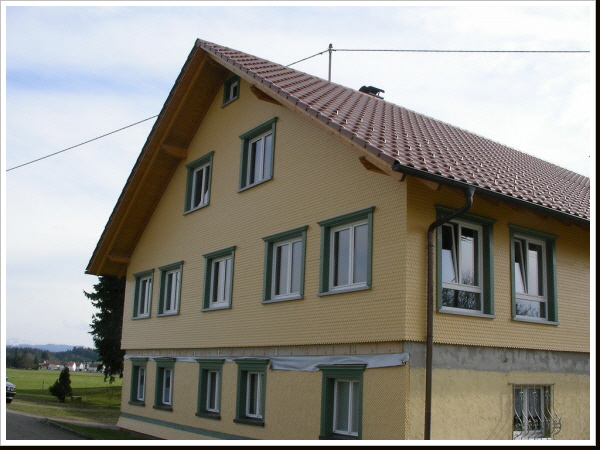 Täferschuppenschindeln / Elemente  farblich vorbehandlet Täferschuppenschindeln / Elemente  farblich vorbehandlet